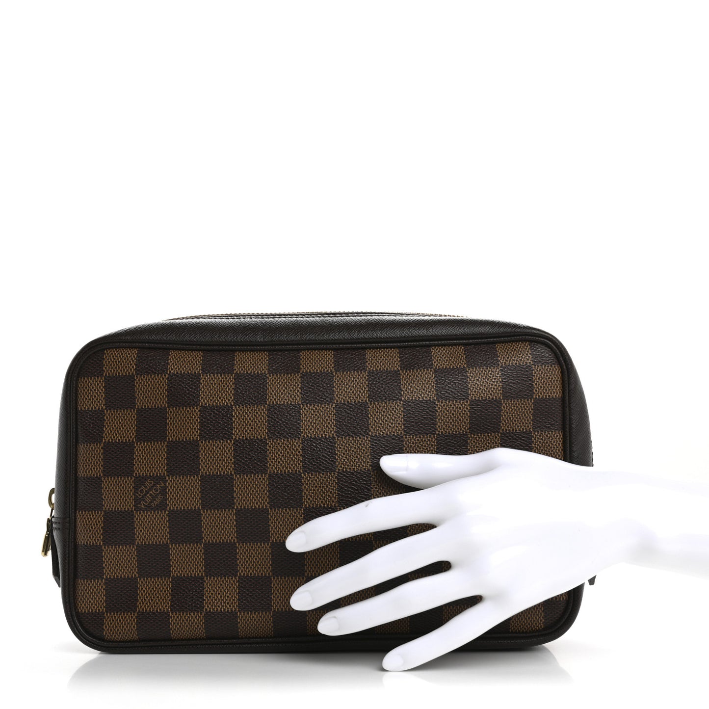 Damier Ebene Trousse Toilette 28