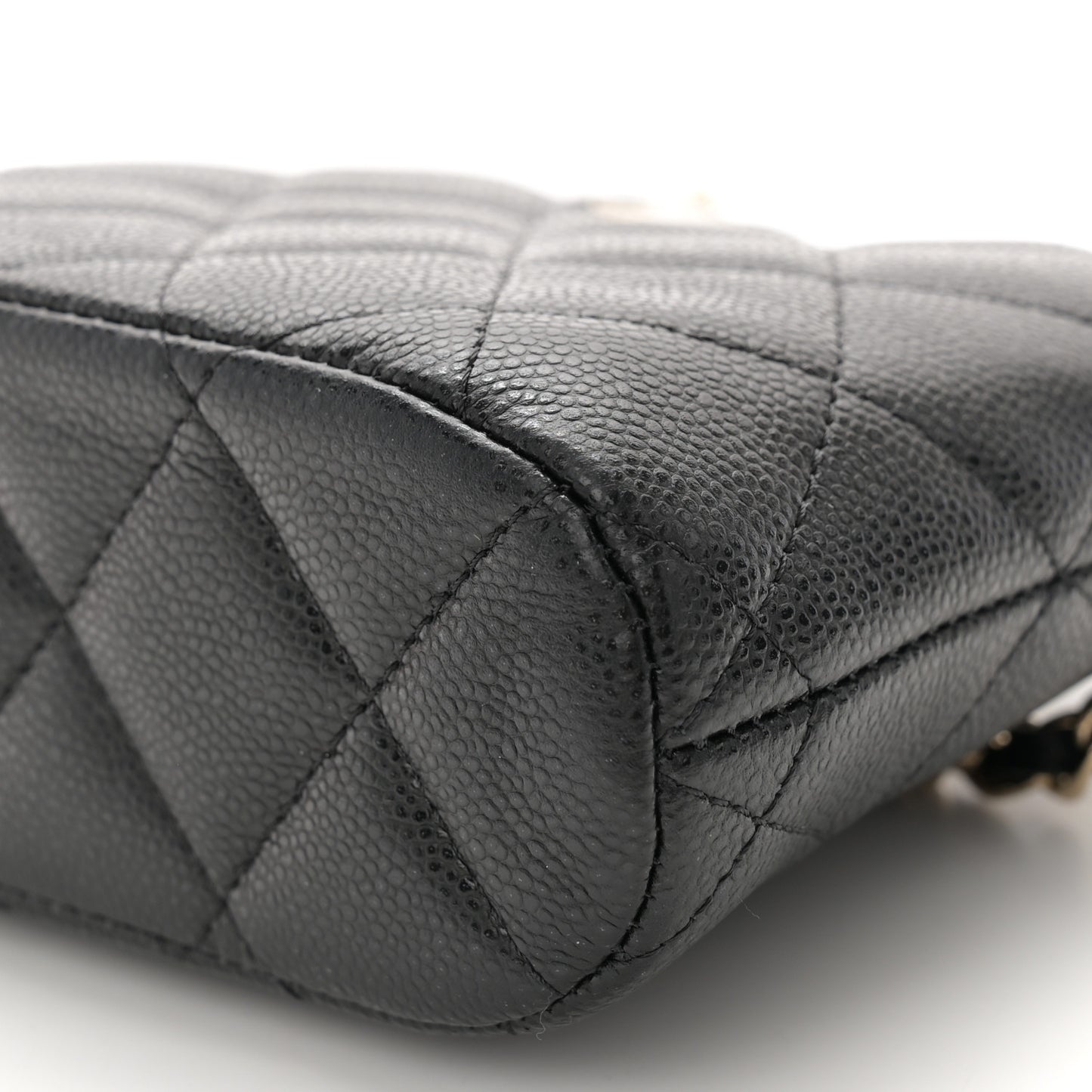 Caviar Quilted Classic Clutch with Chain Black
