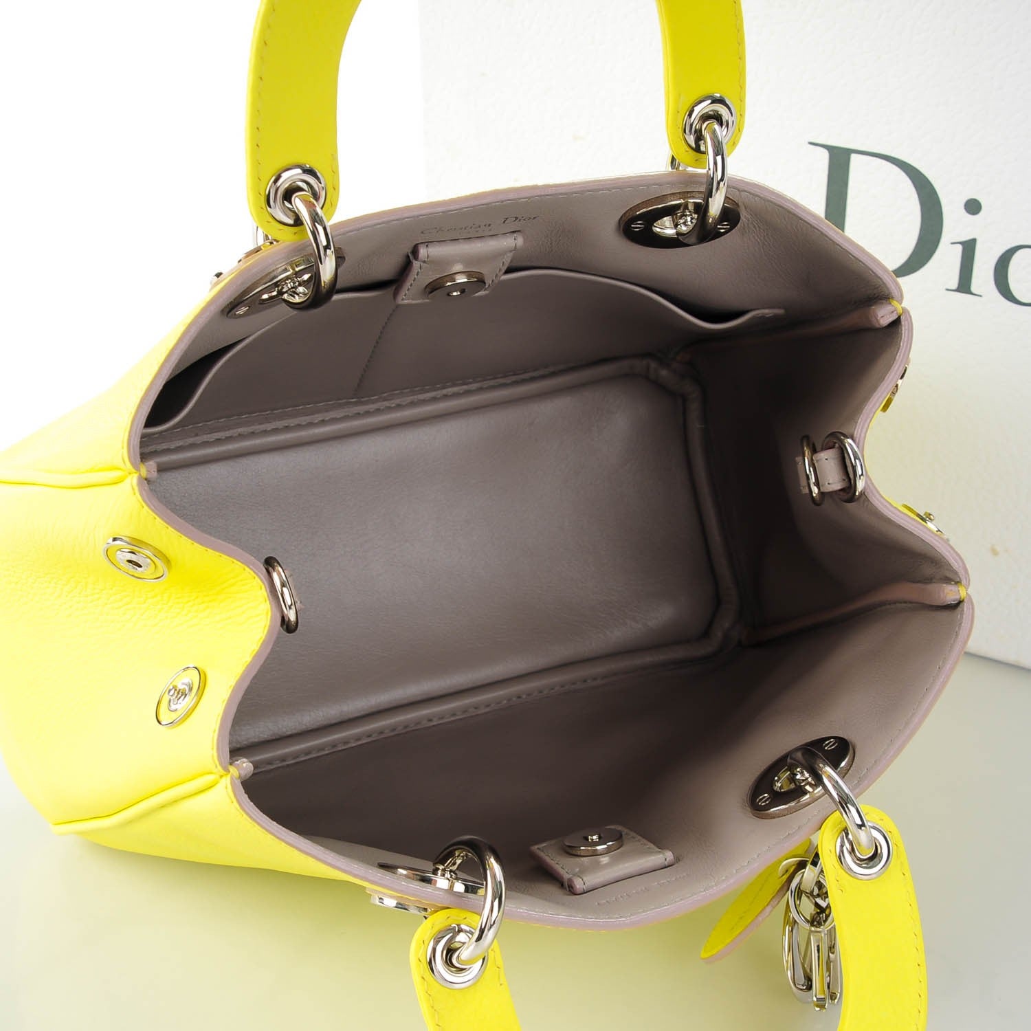 Christian Dior Bullcalf Small Diorissimo Tote Jaune Fluo 5 of 8