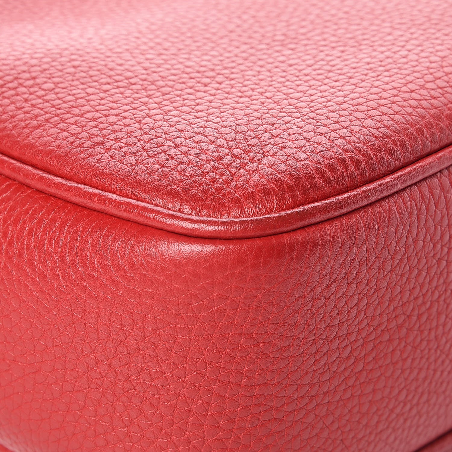 Gucci Pebbled Calfskin Small Soho Disco Bag Tabasco Red 10 of 13
