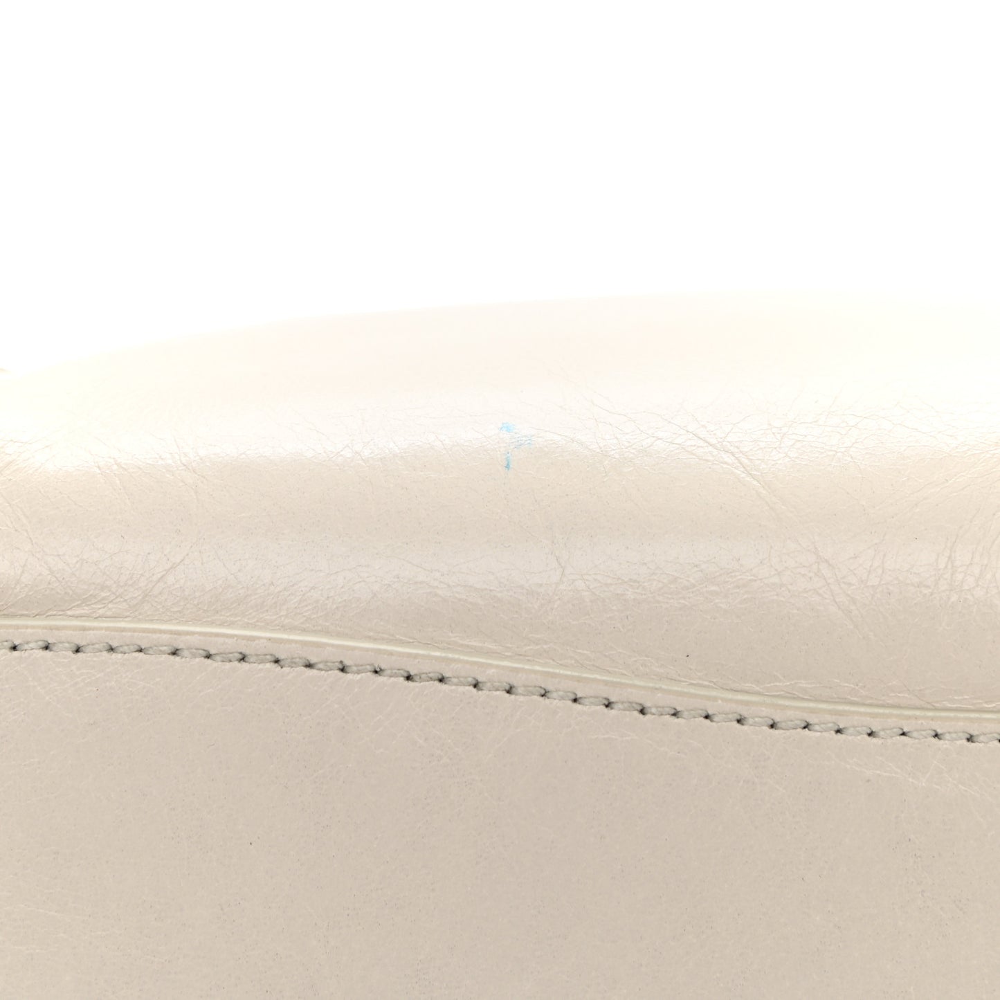 Vitello Shine Zip Tote Talco