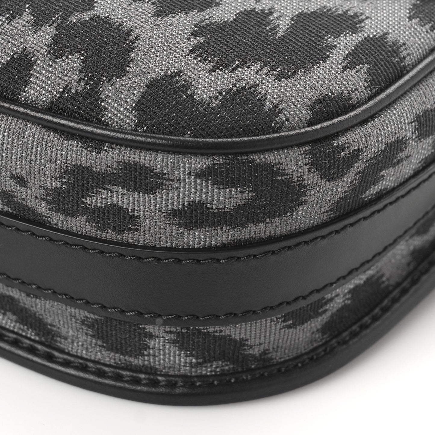 Canvas Mizza Embroidered Medium Bobby Flap Grey Black