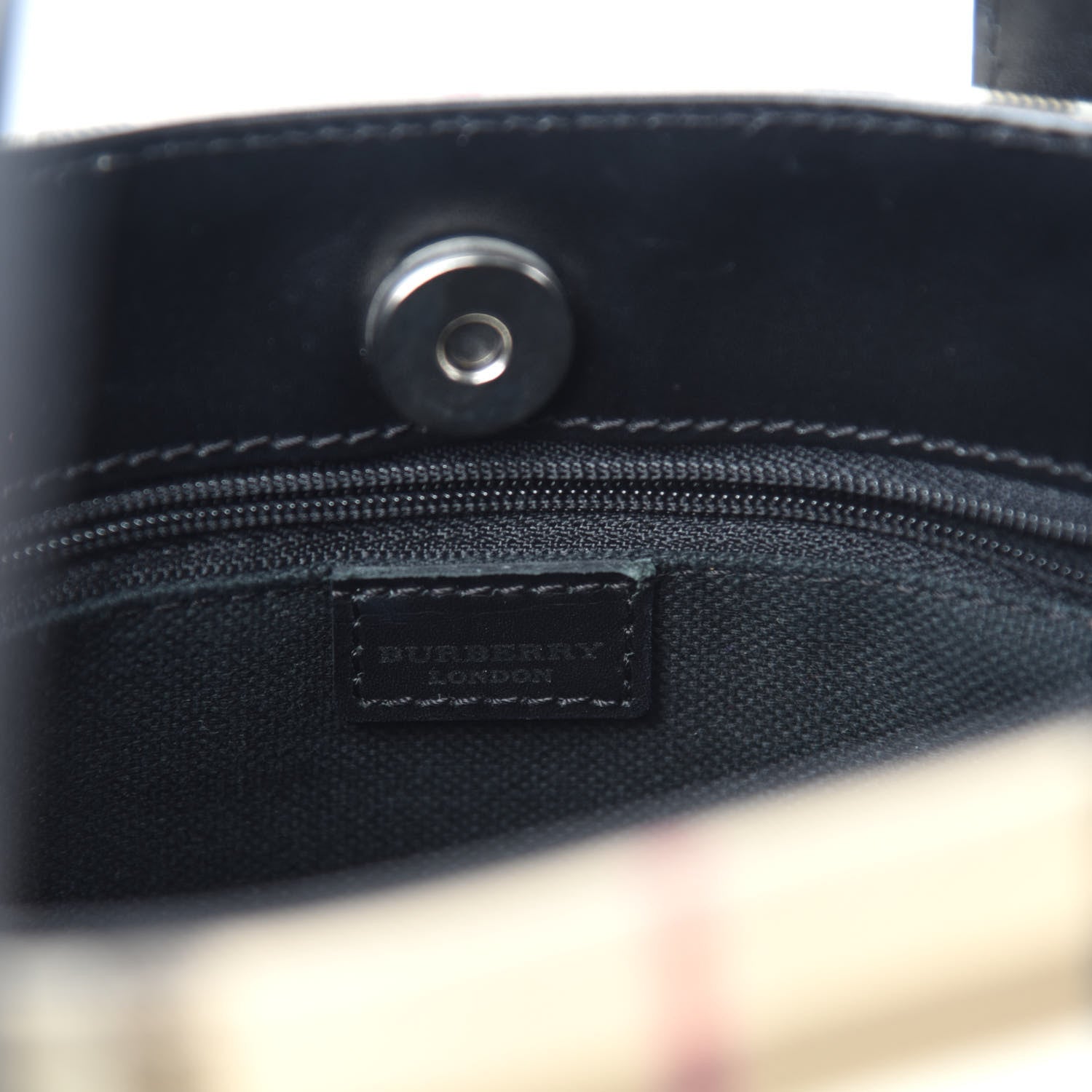 Burberry House Check Small Tote Black 8 of 10