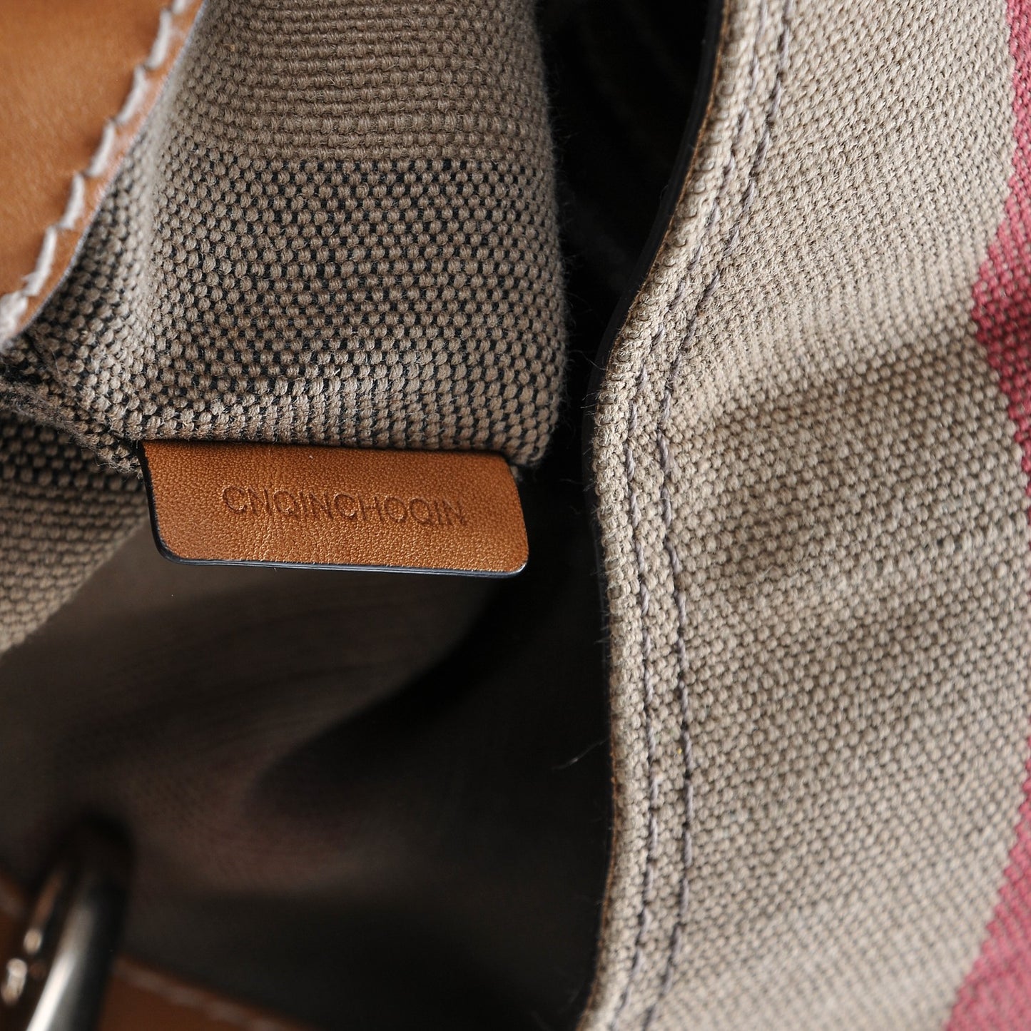 Canvas Mega Check Medium Susanna Hobo Saddle Brown