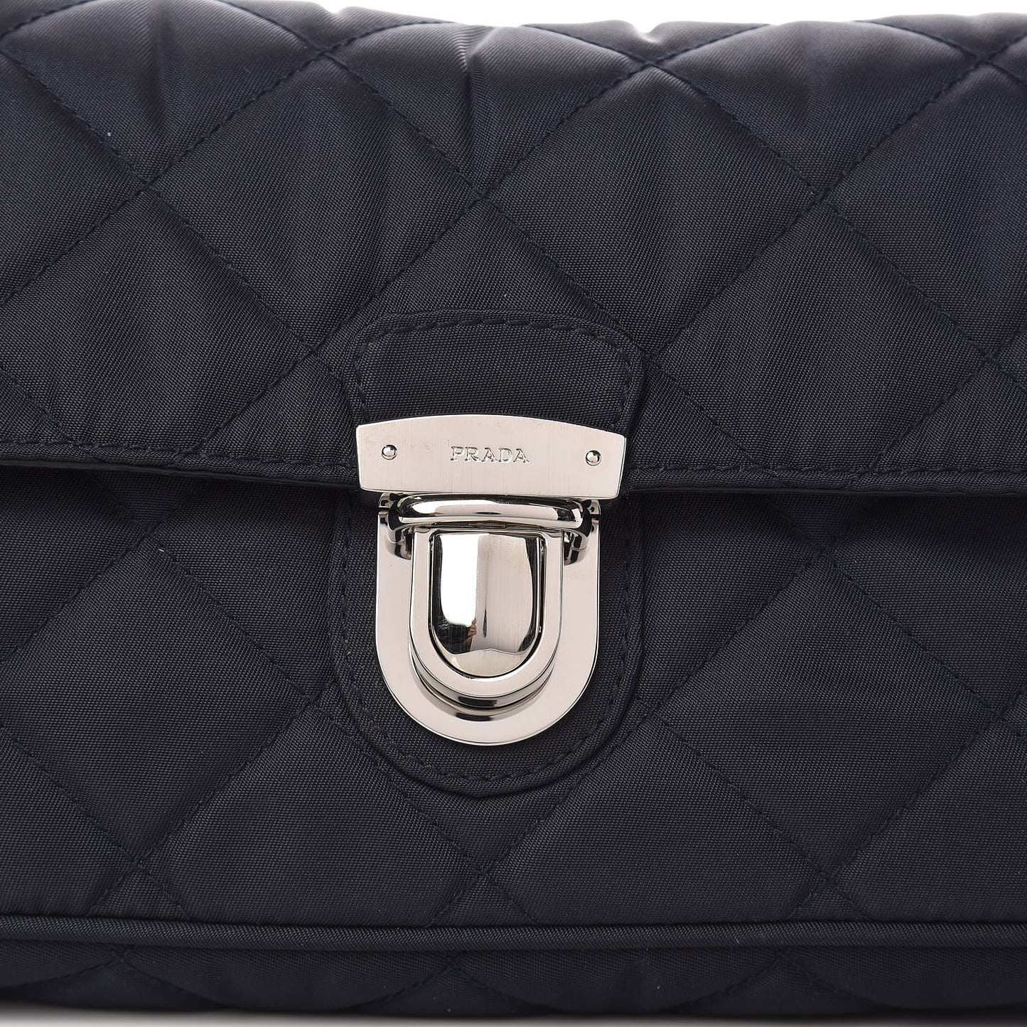 Nylon Tessuto Quilted Flap Navy