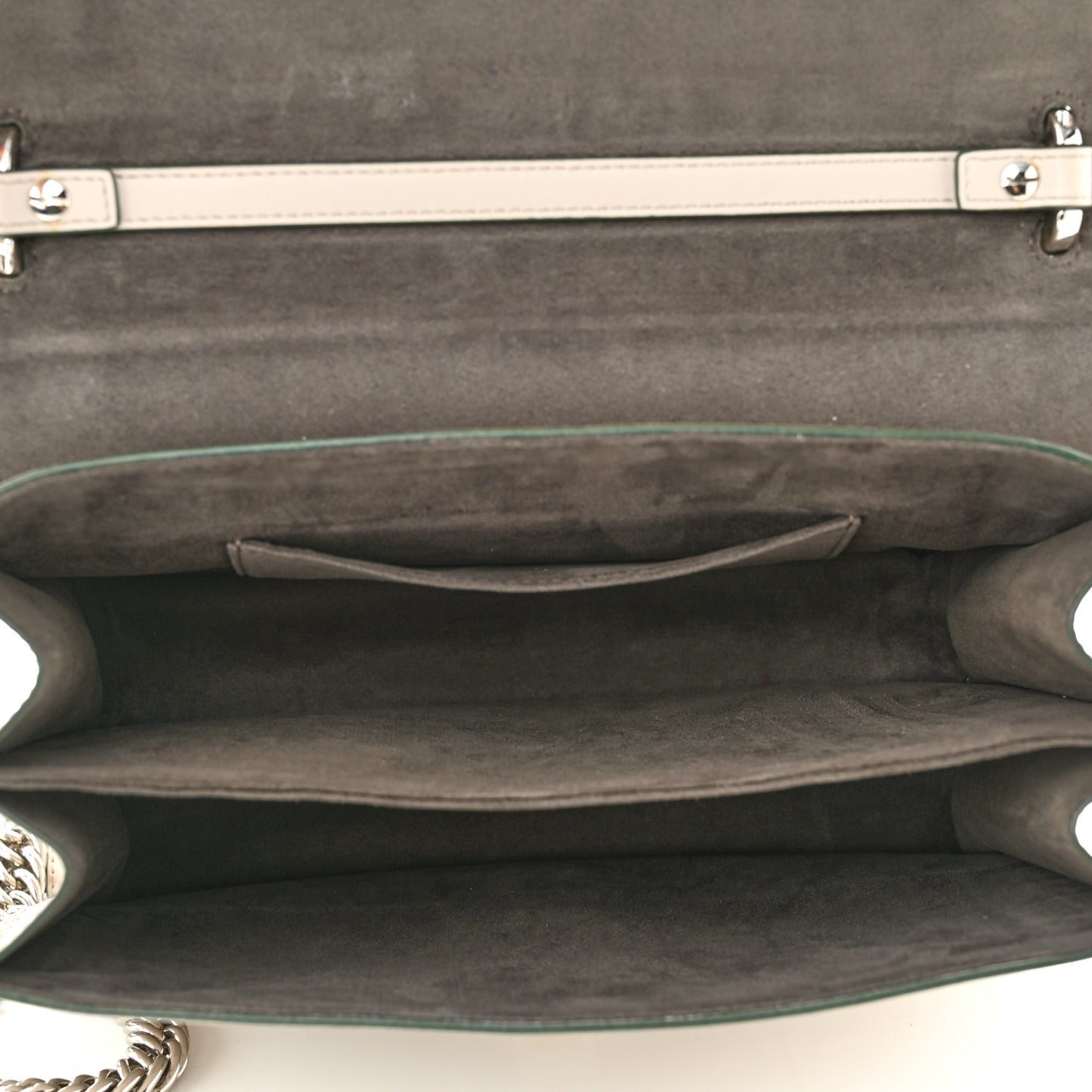 Vitello Liberty Scalloped Studded Kan I Shoulder Bag Grigio Polvere