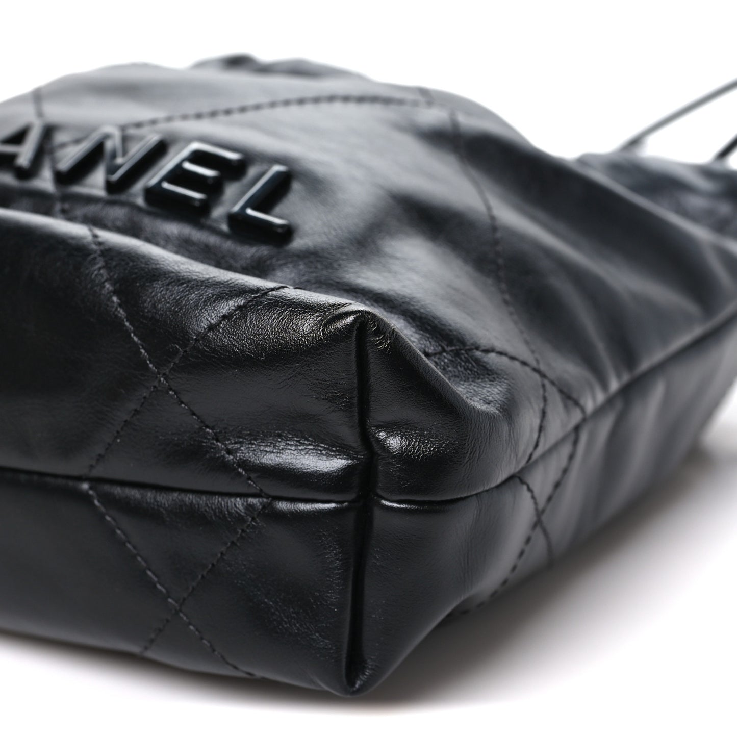 Shiny Calfskin Quilted Mini Chanel 22 So Black