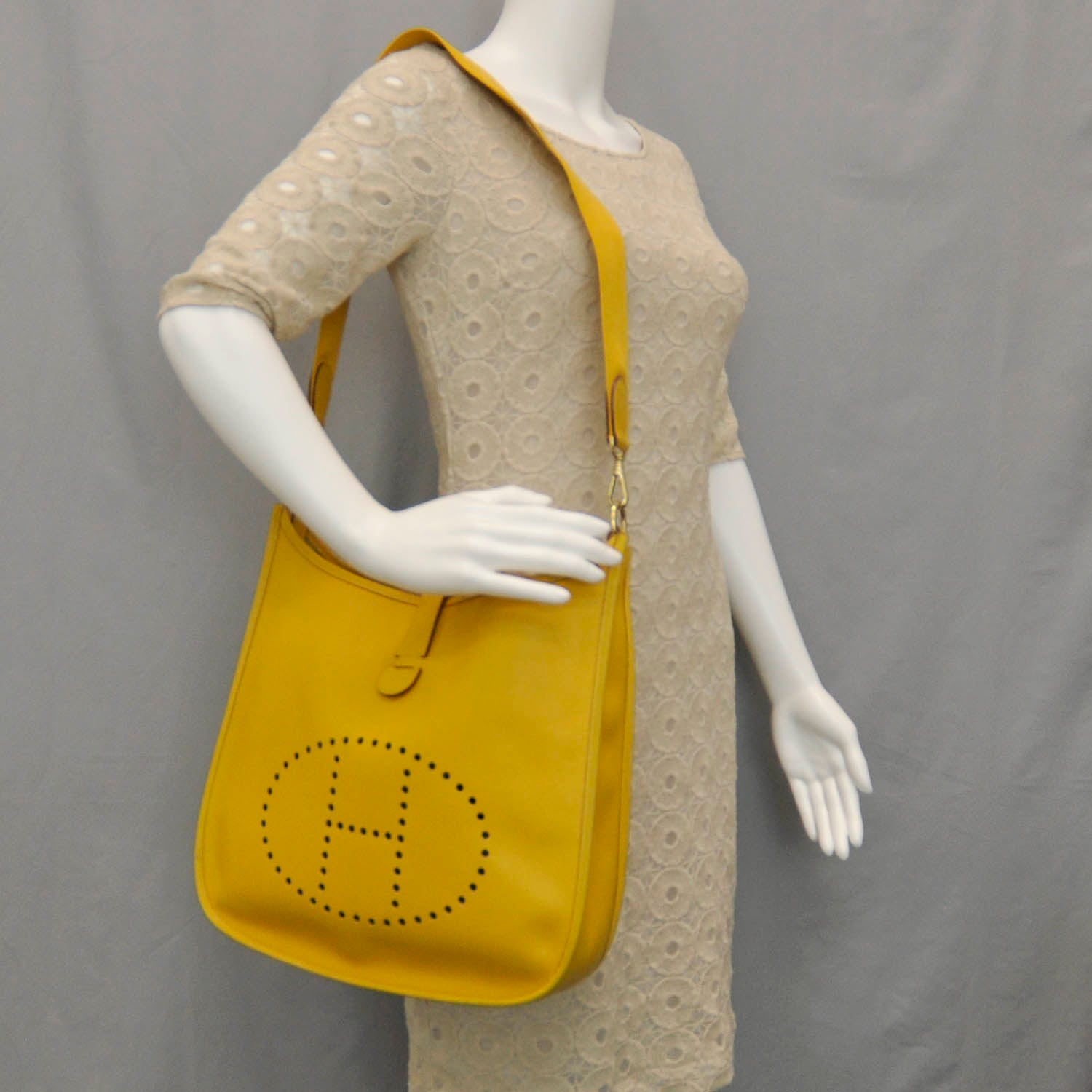 Hermes Courchevel Evelyne Jaune 2 of 8
