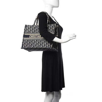 Christian Dior Oblique Medium Book Tote Blue Multicolor 2 of 7