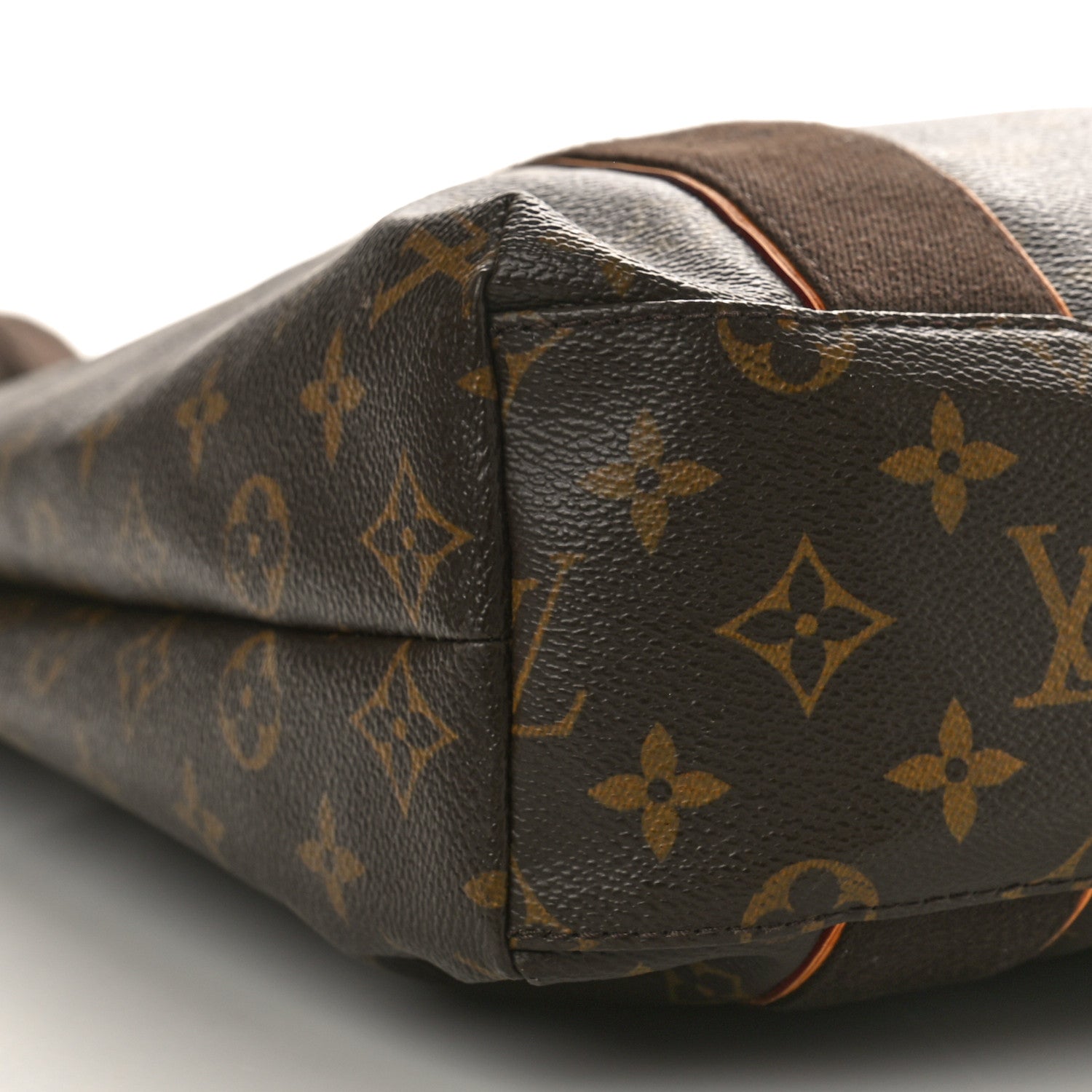 Louis Vuitton Monogram Cabas Beaubourg 8 of 9