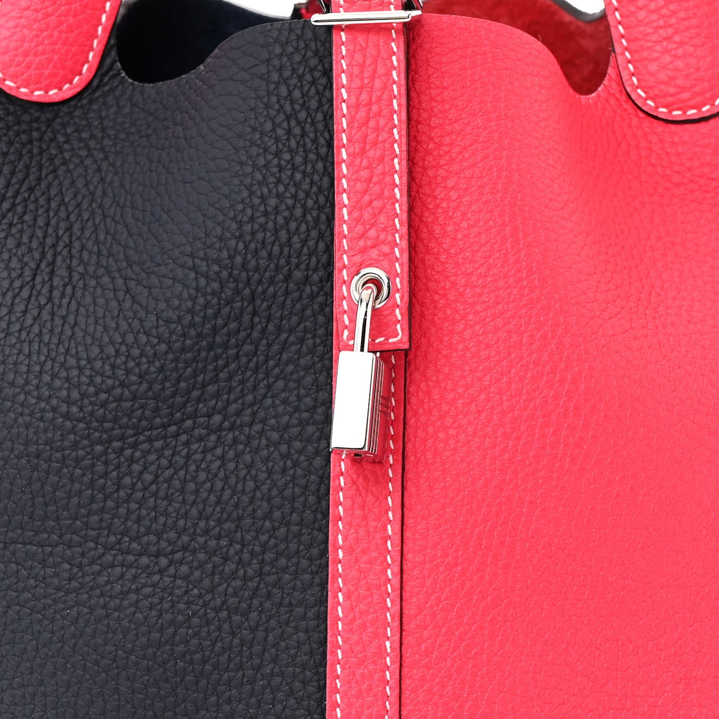 Taurillon Clemence Casaque Picotin Lock 18 PM Rose Extreme Bleu Nuit