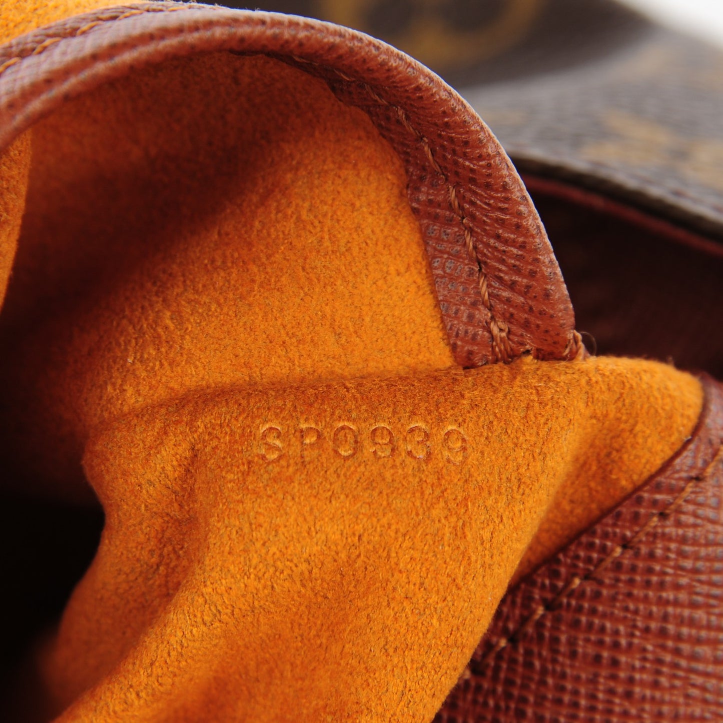 Monogram Musette Tango