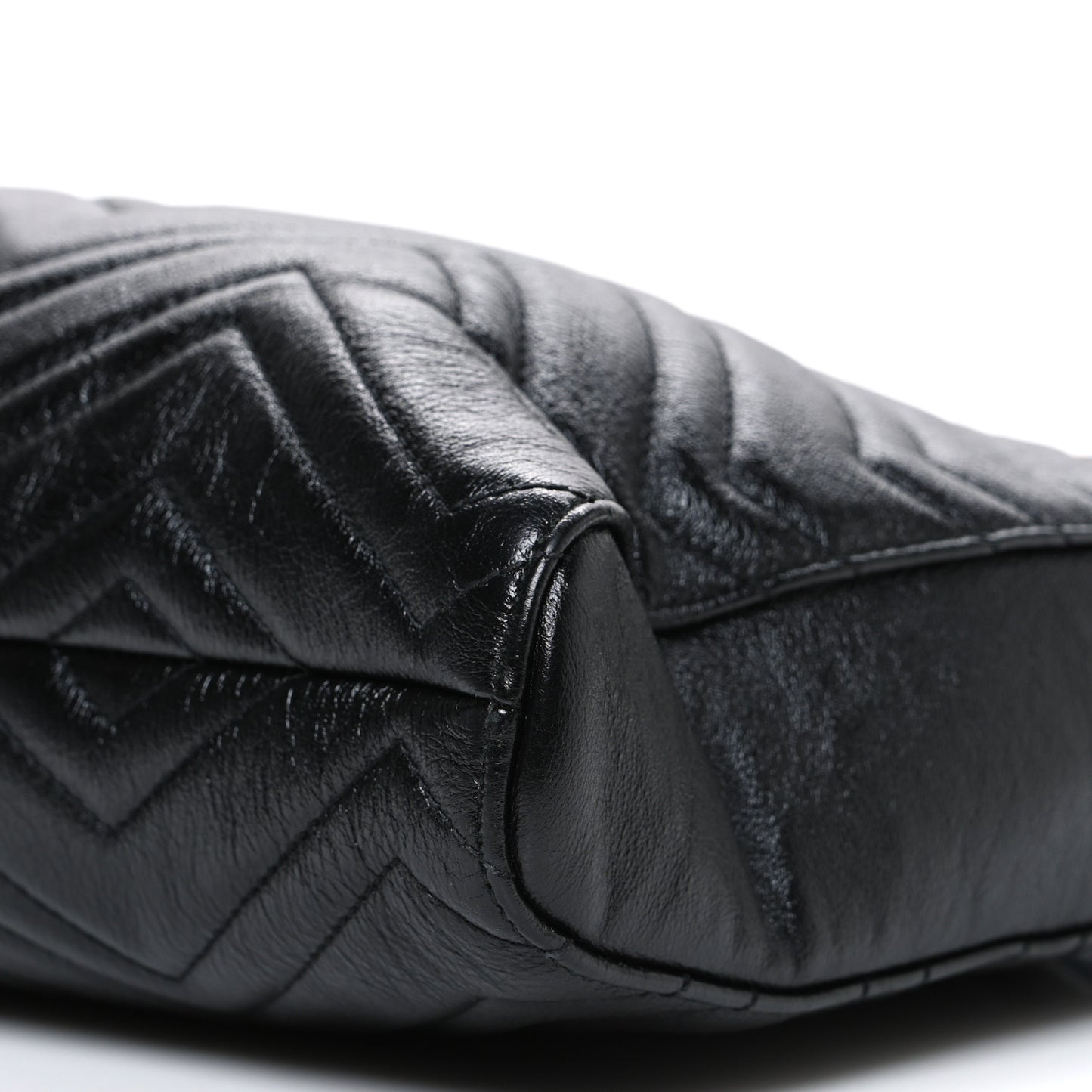 Vintage Calfskin Matelasse Medium GG Marmont Slim Tote Black