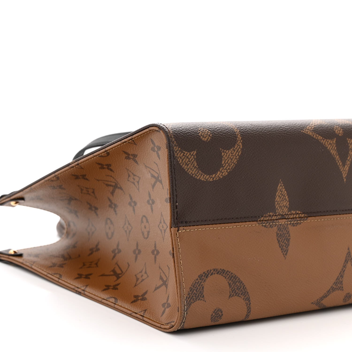 Louis Vuitton Reverse Monogram Giant Onthego MM 9 of 14