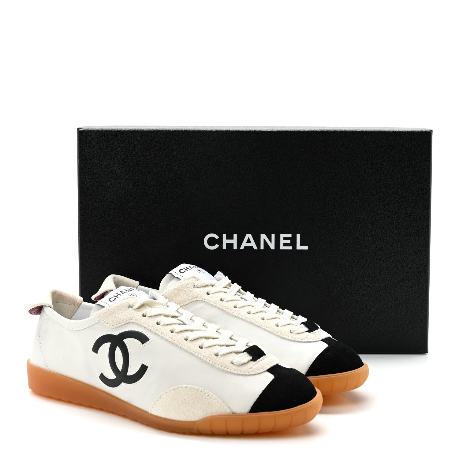 Chanel Calfskin Embossed Suede Sneakers 39 White Black 10 of 10