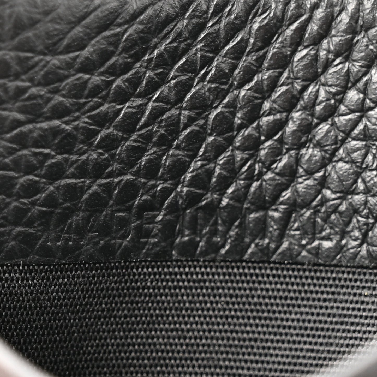 X SHAWN STUSSY Grained Calfskin Bee Card Holder Black