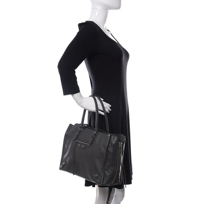 Balenciaga Veau Papier B4 Zip Around Tote Gris Fossile 3 of 11