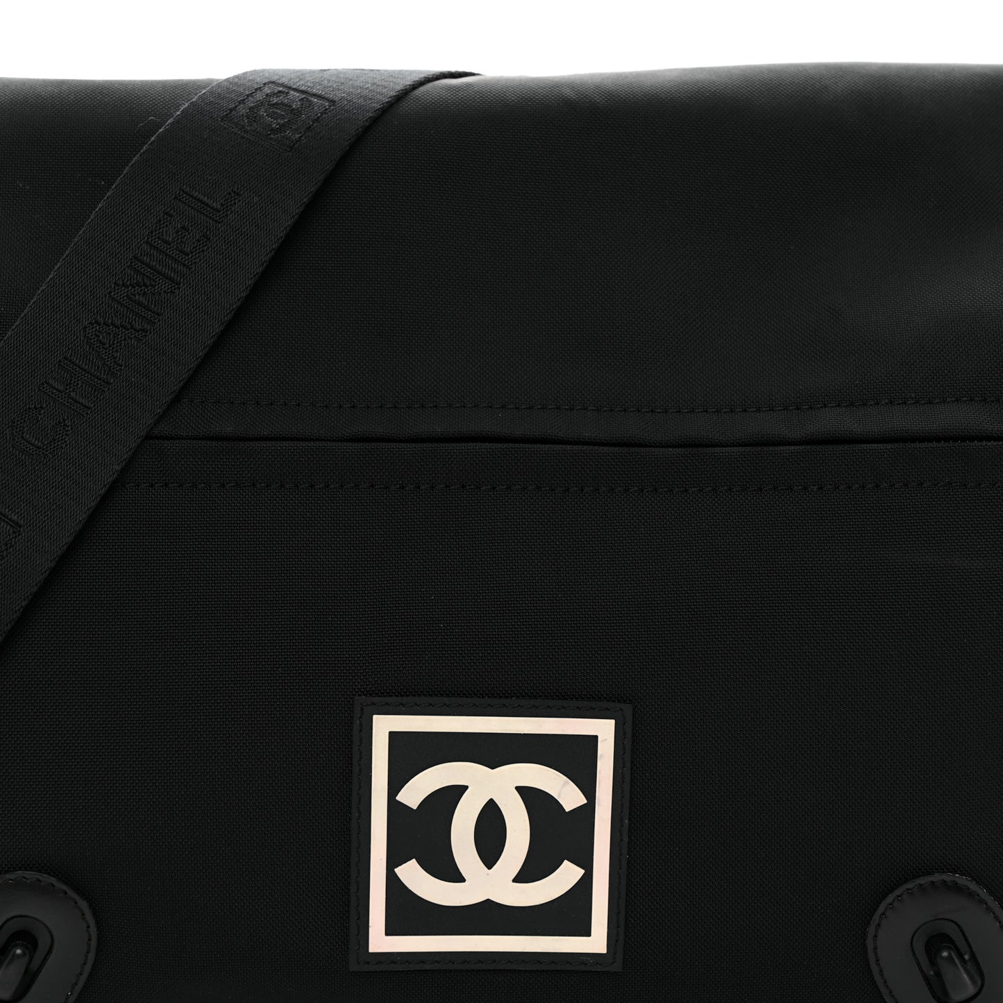 Nylon Sport CC Messenger Black