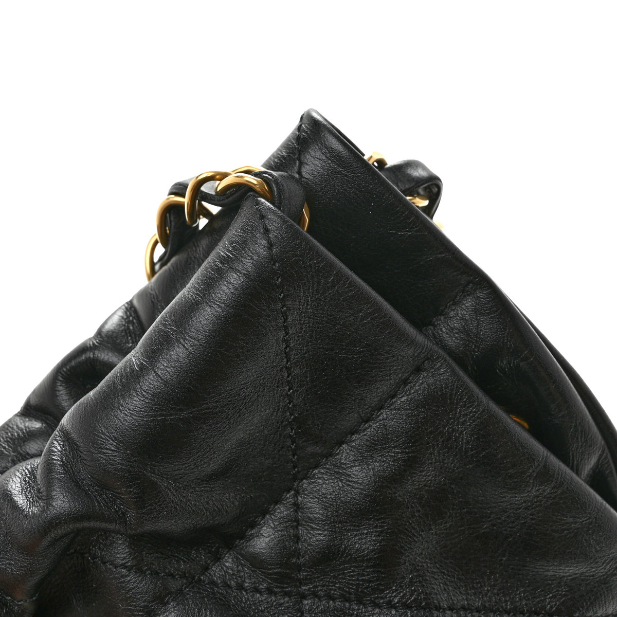 Shiny Calfskin Quilted Chanel 22 Black