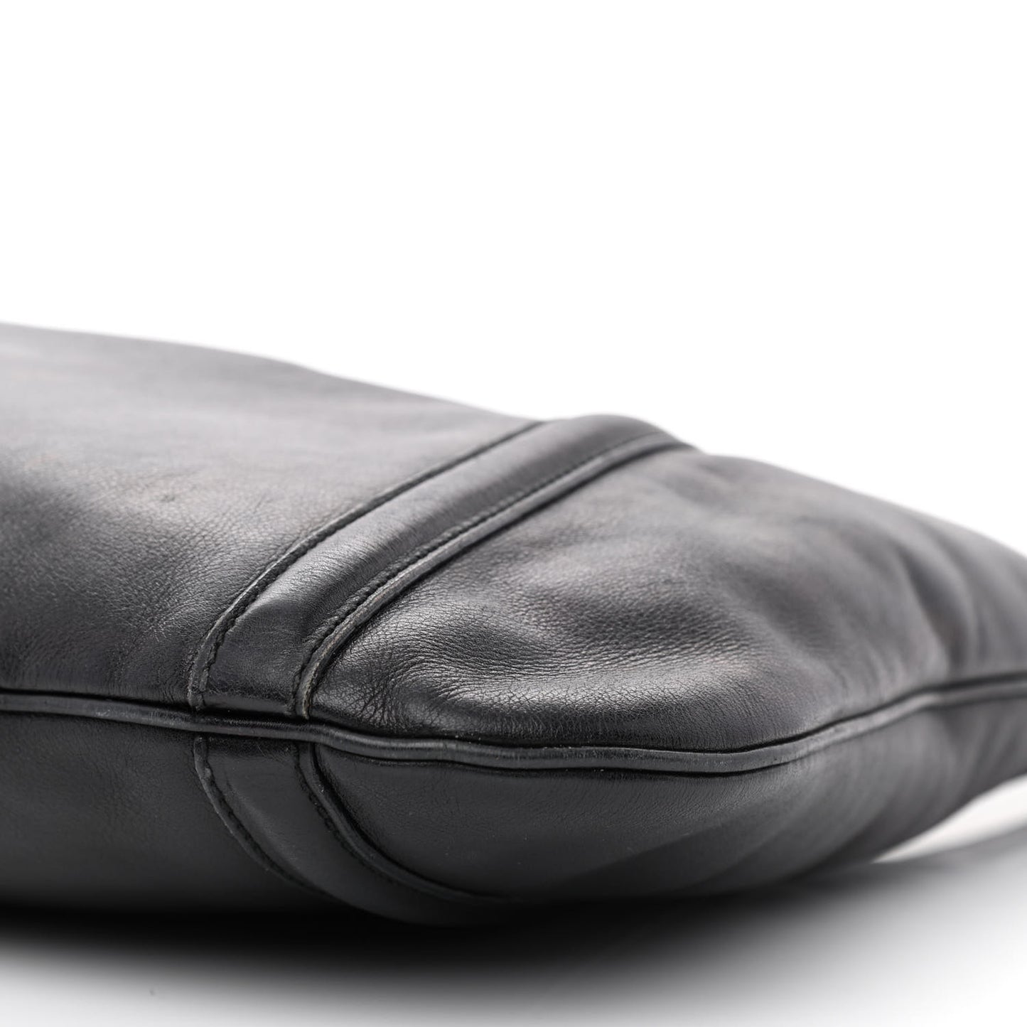 Calfskin Medium Britt Hobo Black