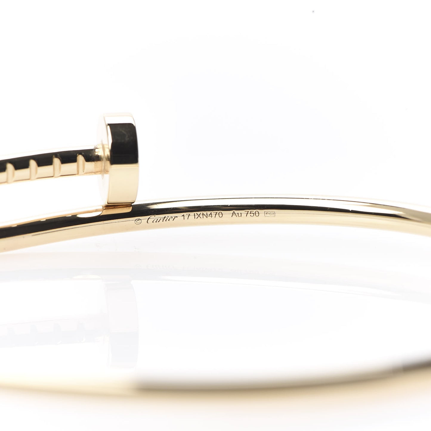 18K Yellow Gold Small Juste Un Clou Bracelet 17