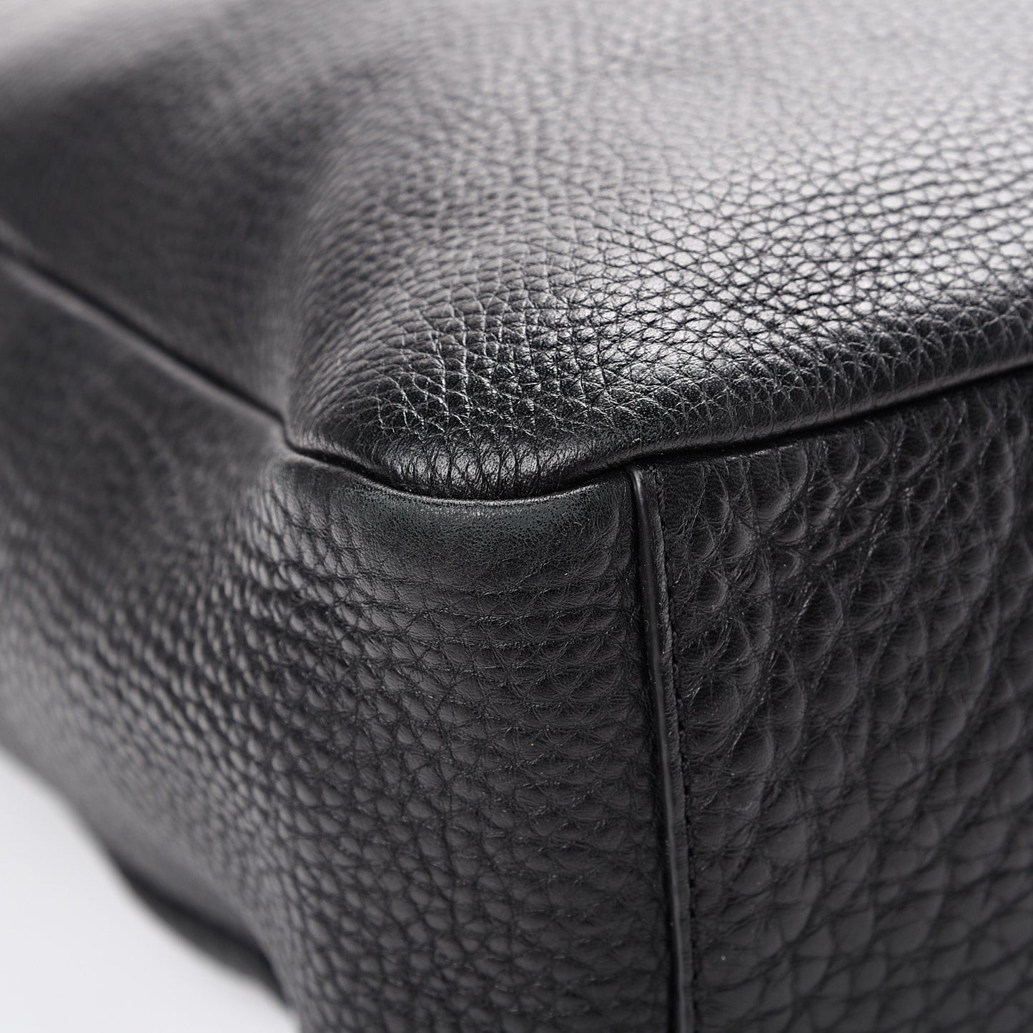 Brit Calfskin Medium Shopper Black
