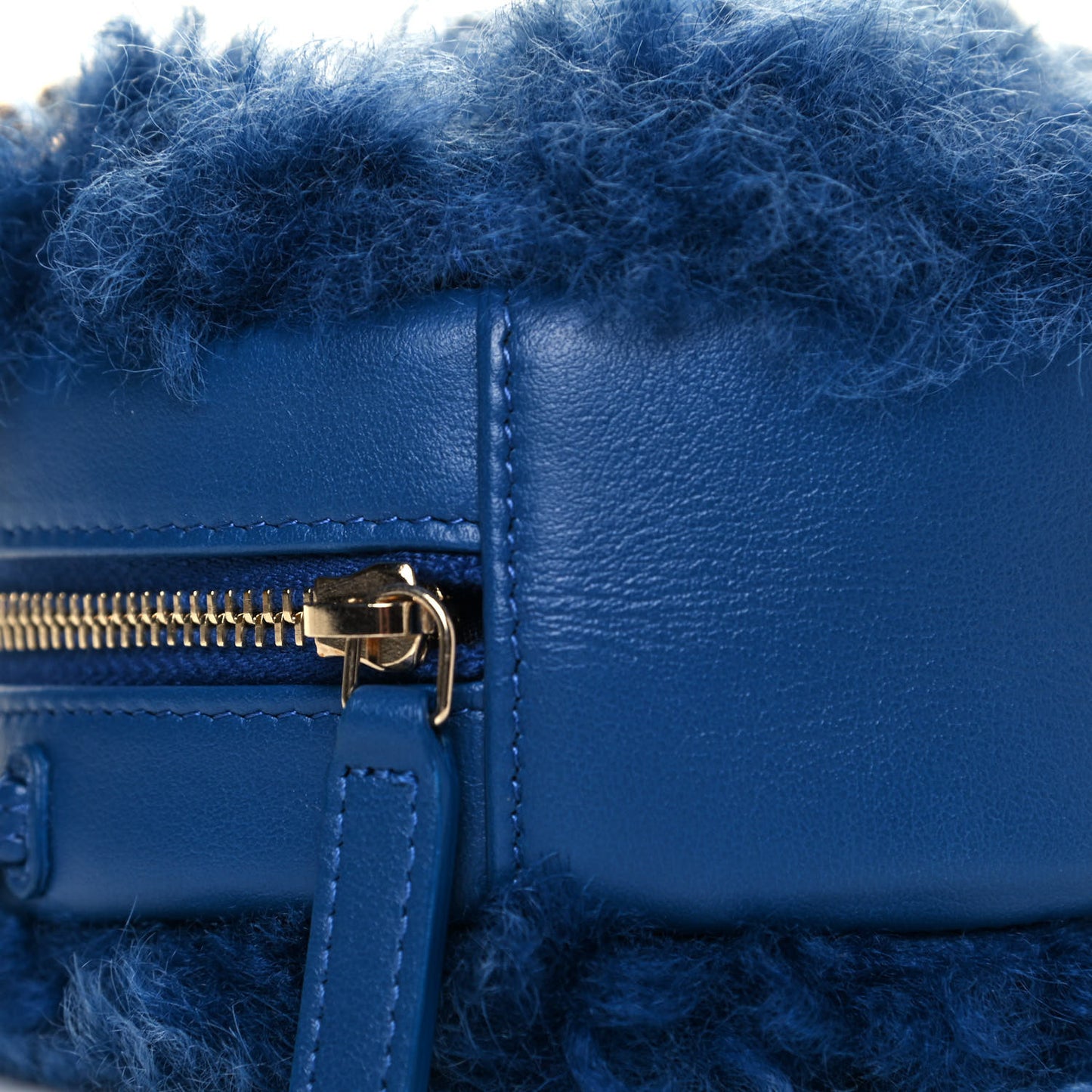 Shearling Sheepskin Chanel 19 Round Clutch With Chain Blue