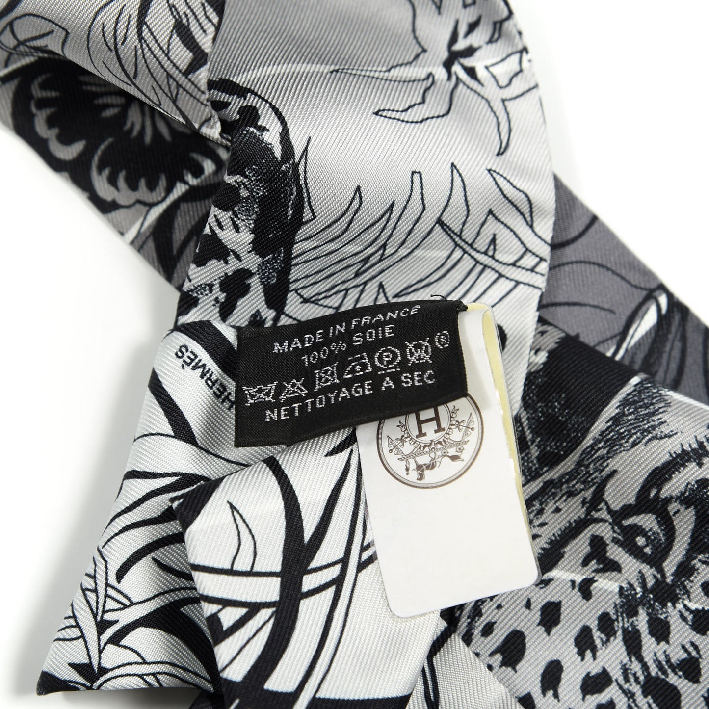 Silk Jungle Love Rainbow Twilly Gris Black White