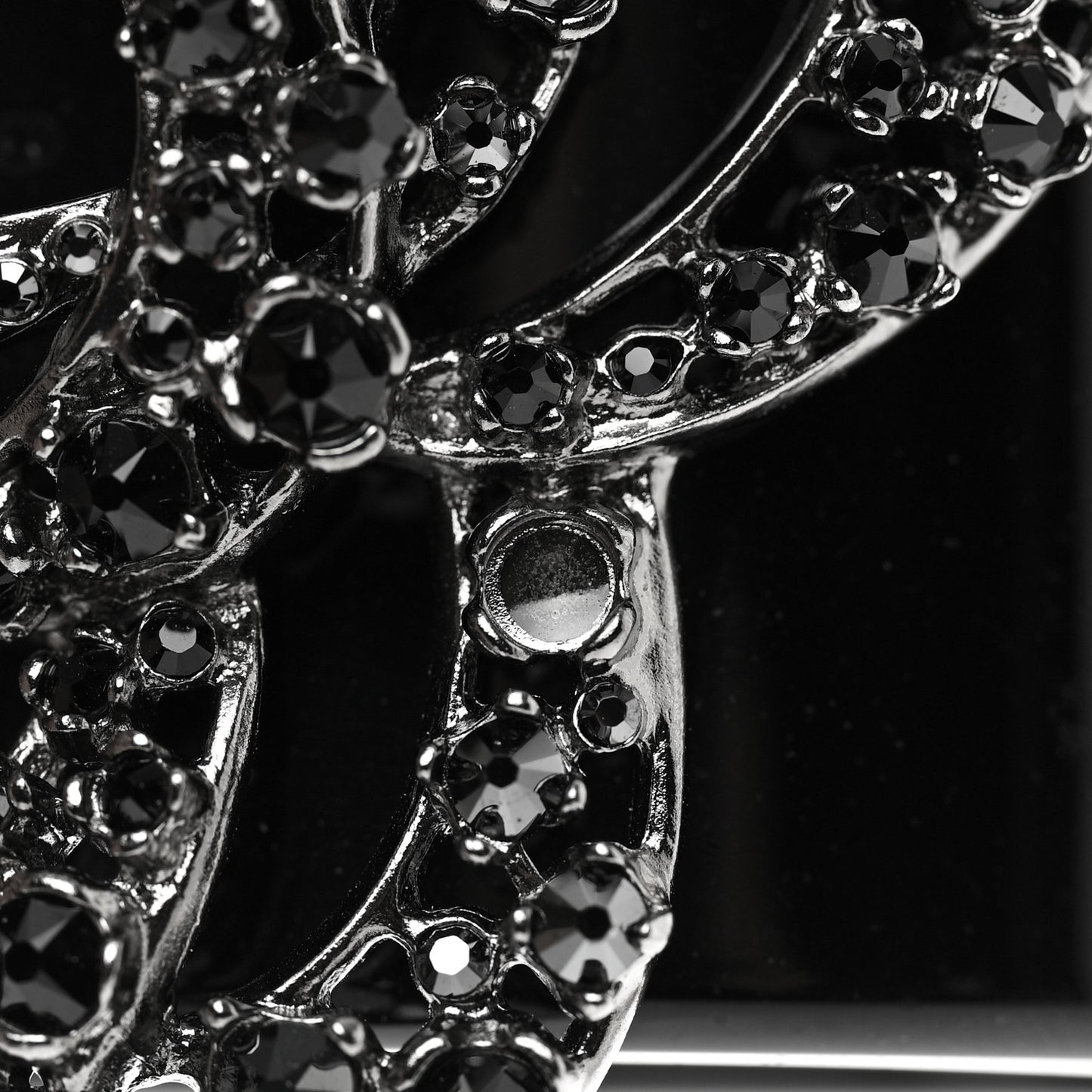 Resin Crystal Camellia CC Cuff Black