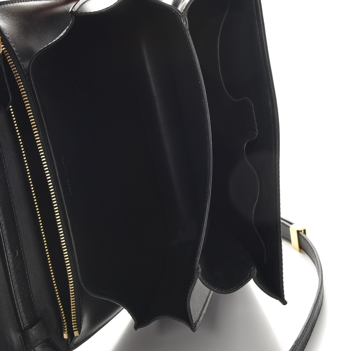 Box Calfskin Medium Classic Box Flap Bag Black