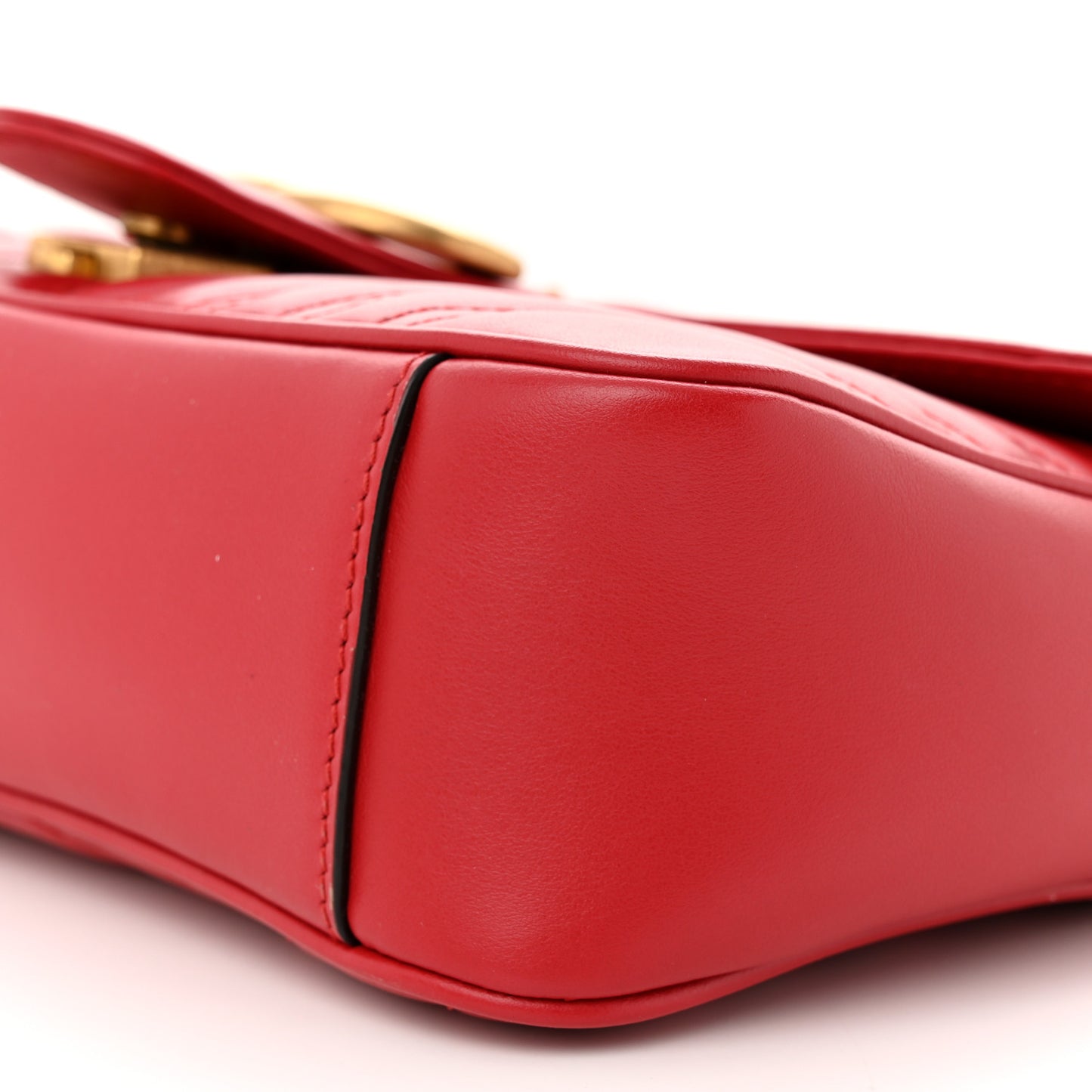 Calfskin Matelasse Small GG Marmont Shoulder Bag Hibiscus Red