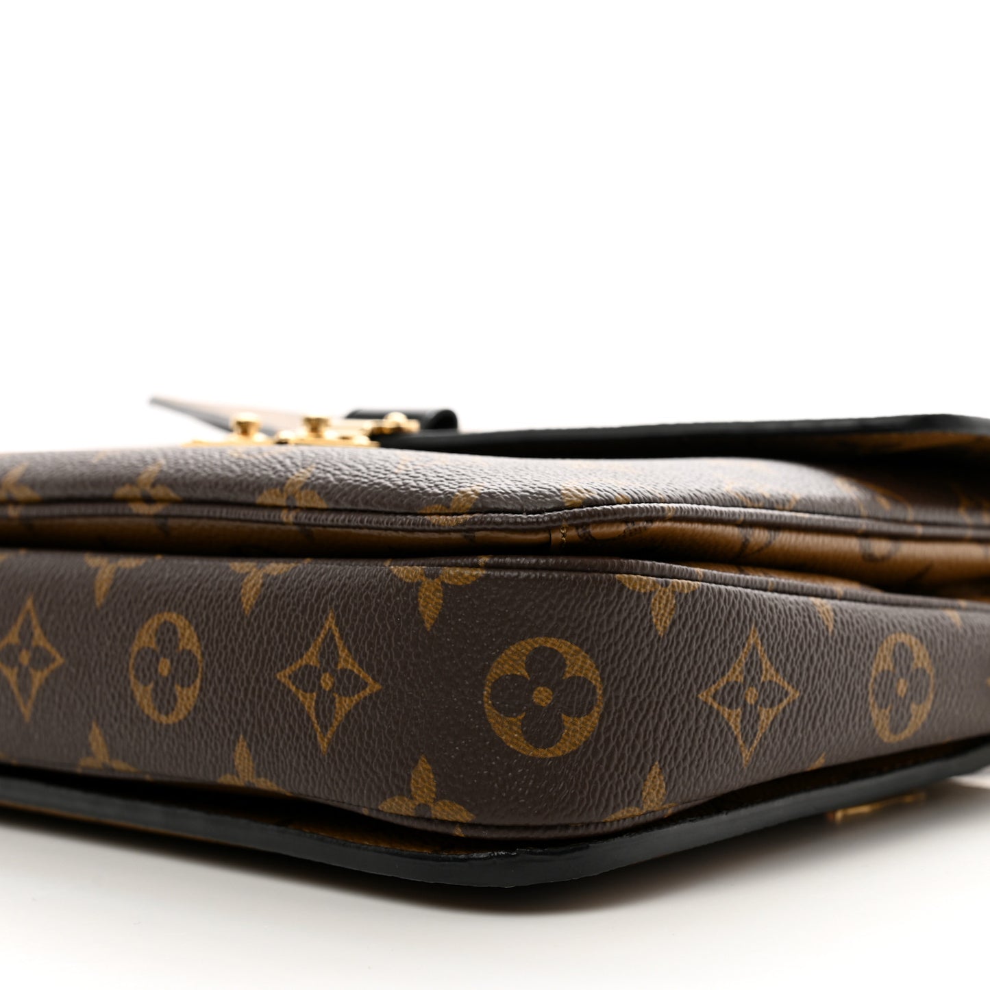 Reverse Monogram Pochette Metis