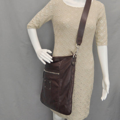 Gucci Leather Messenger Bag Brown Unisex 2 of 10