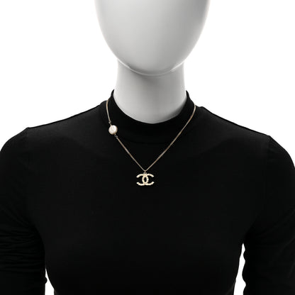 Chanel Pearl Precious Symbols CC Pendant Necklace Gold 2 of 5
