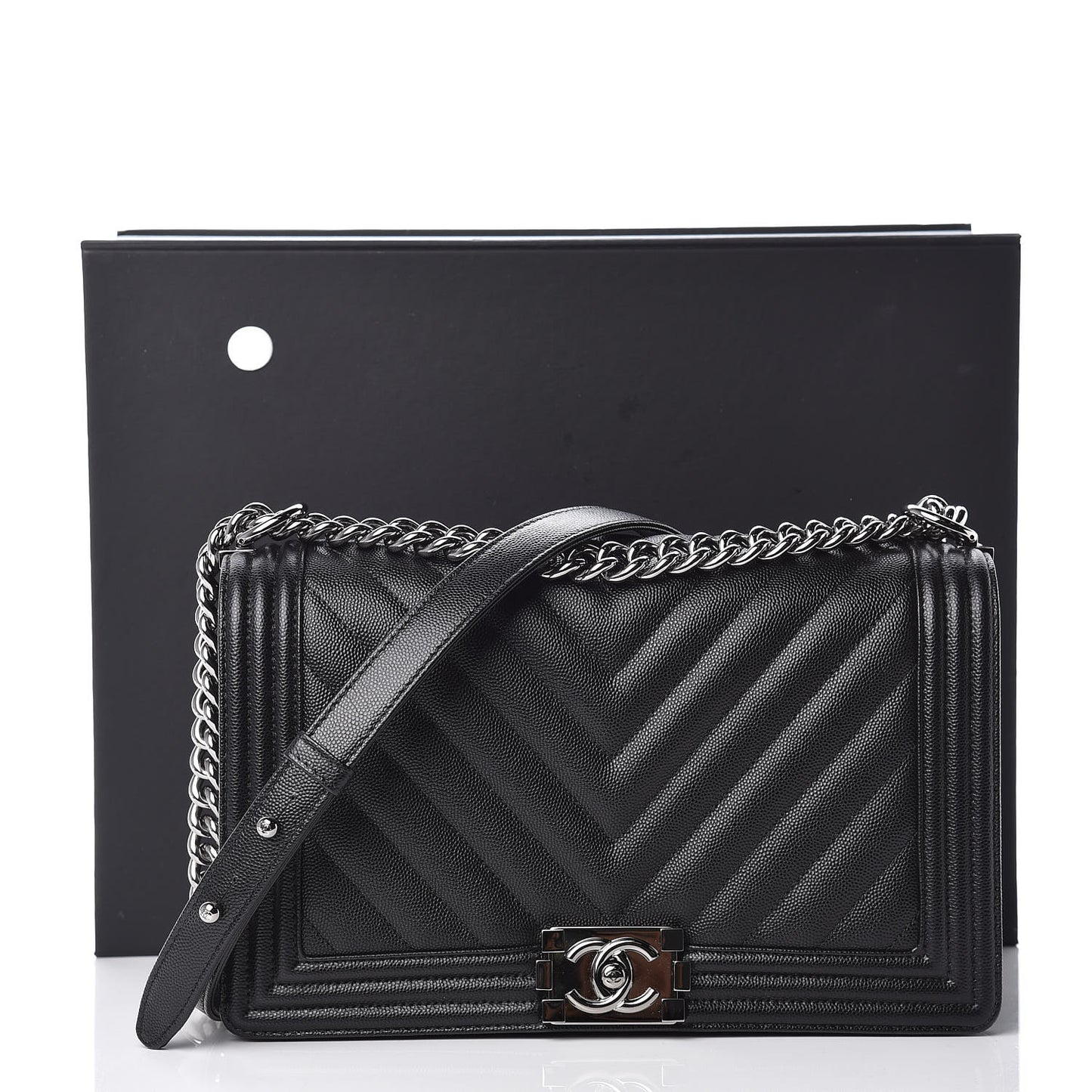 Caviar Chevron Quilted New Medium Boy Flap Black