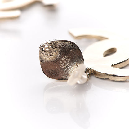 Chanel Metal Gripoix Along The Nile Clip On Earrings Gold Green 4 of 5