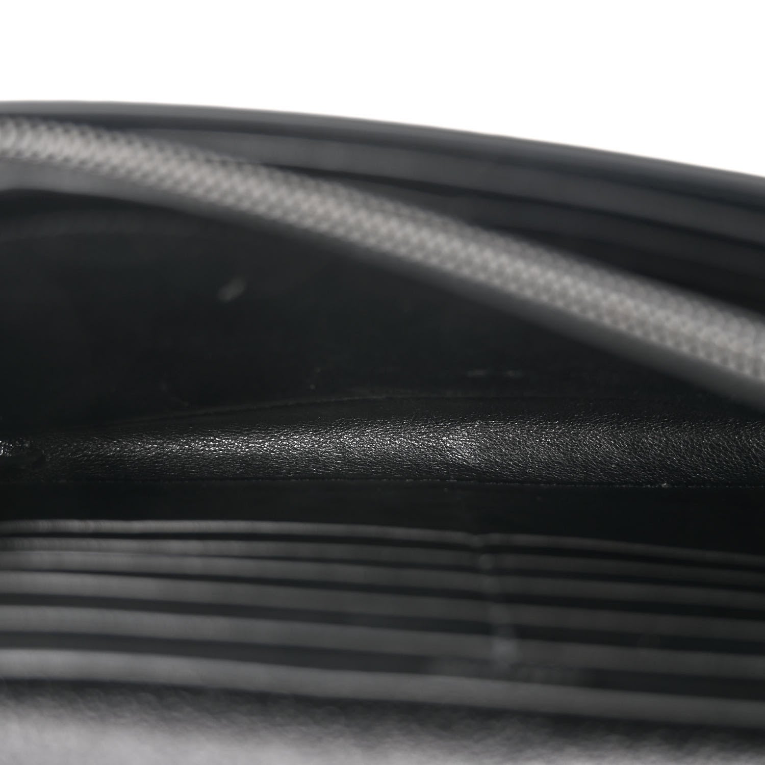Saint Laurent Grained Metallic Calfskin Monogram Chain Wallet Black 5 of 12