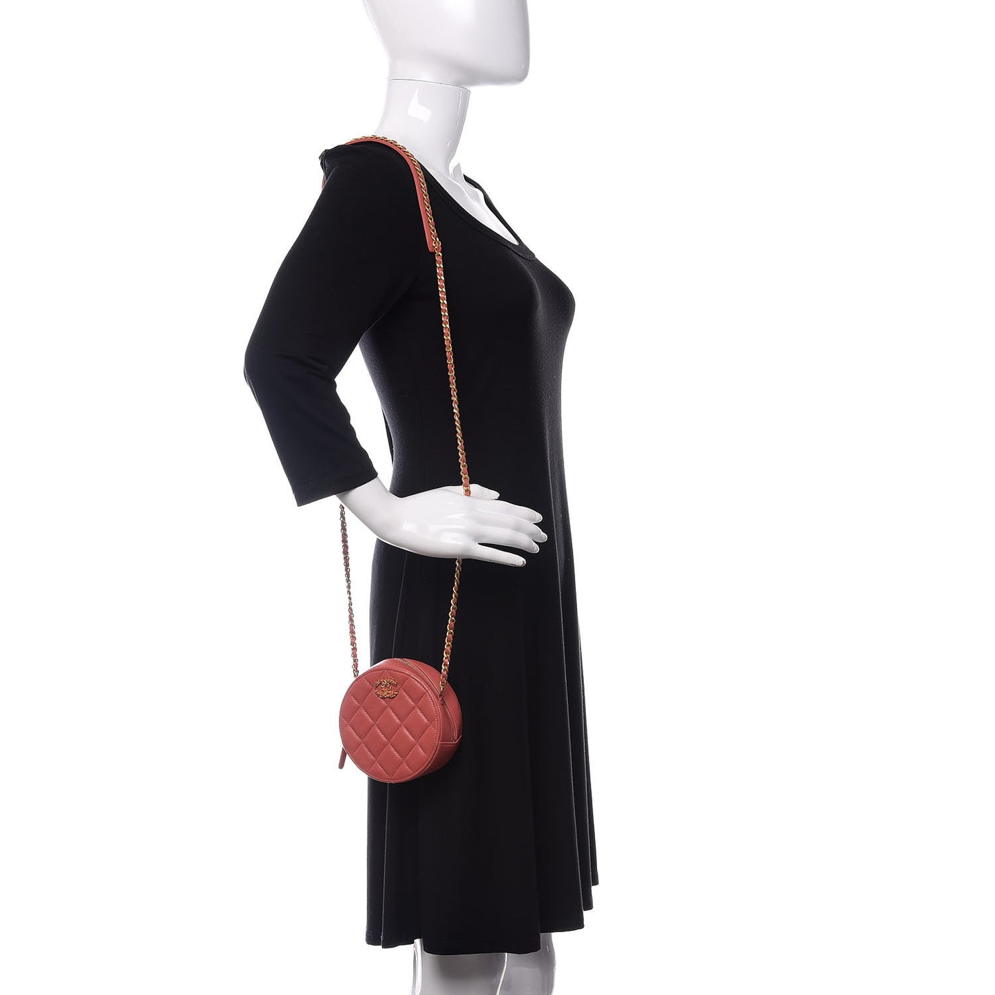 Lambskin Quilted Round Clutch With Chain Pink