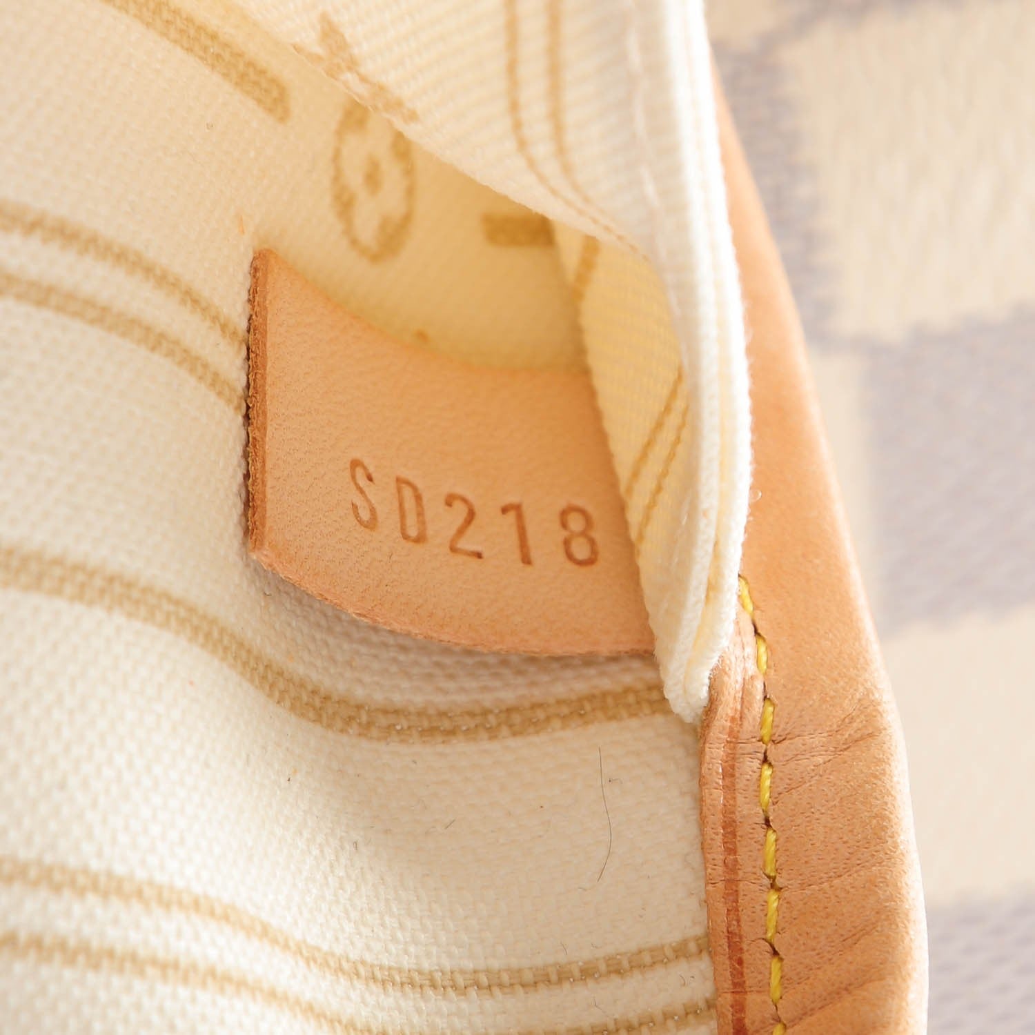 Louis Vuitton Damier Azur Neverfull MM 7 of 7