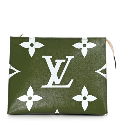 Louis Vuitton Monogram Giant Toiletry Pouch 26 Kaki 1 of 8