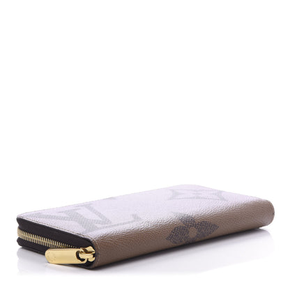 Louis Vuitton Reverse Monogram Giant Zippy Wallet 4 of 9
