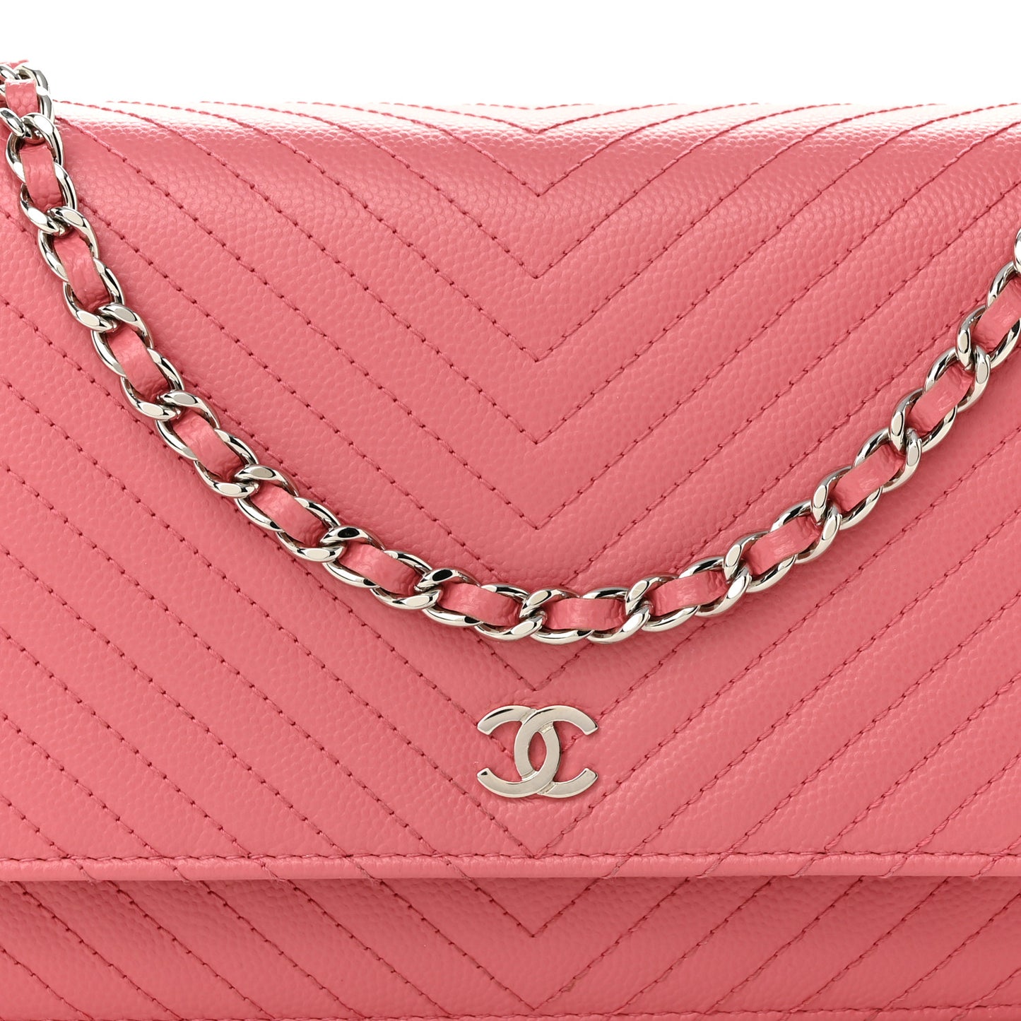 Caviar Chevron Quilted Wallet On Chain WOC Pink