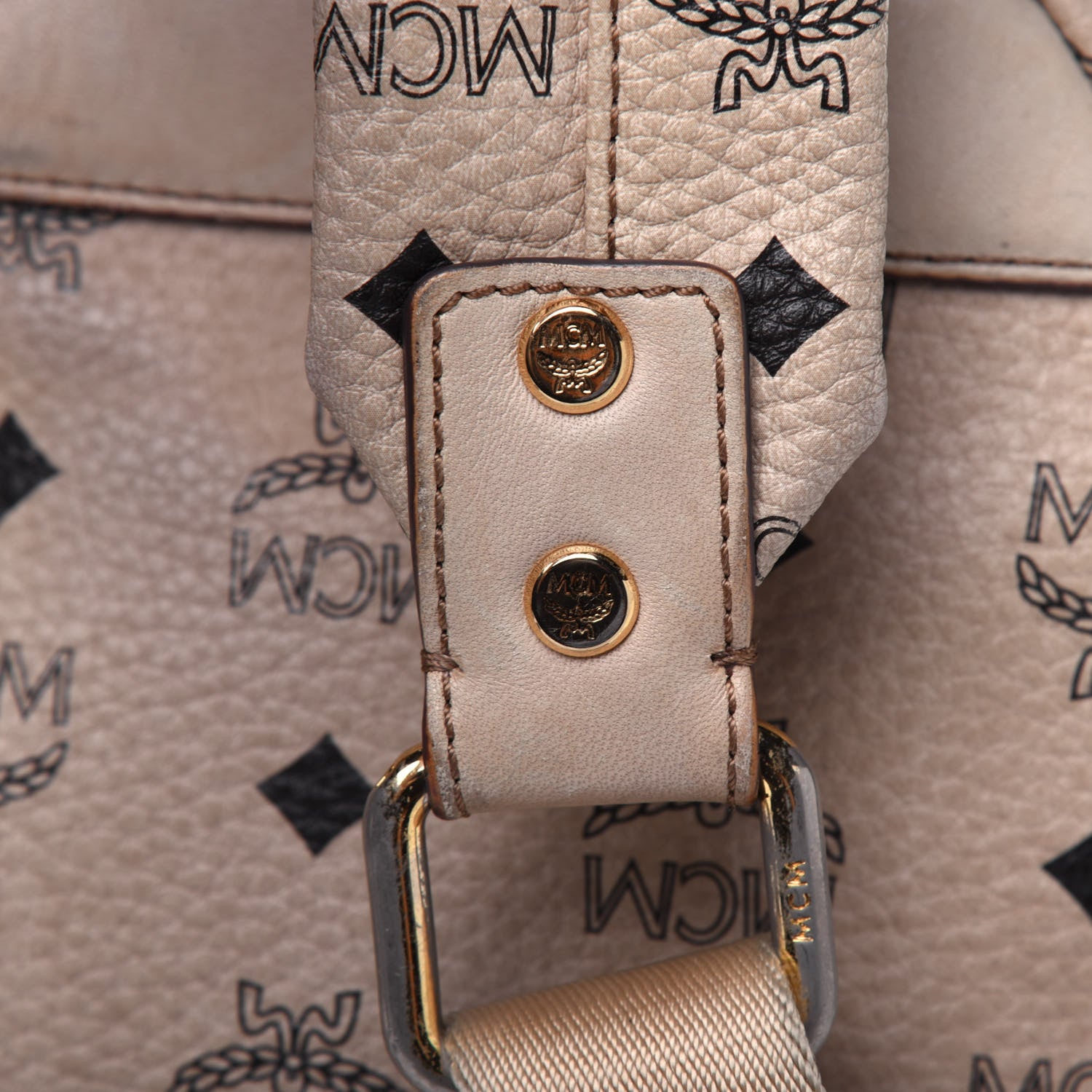 MCM Visetos Medium Sprinkle Stud Stark Backpack Beige 30 of 32