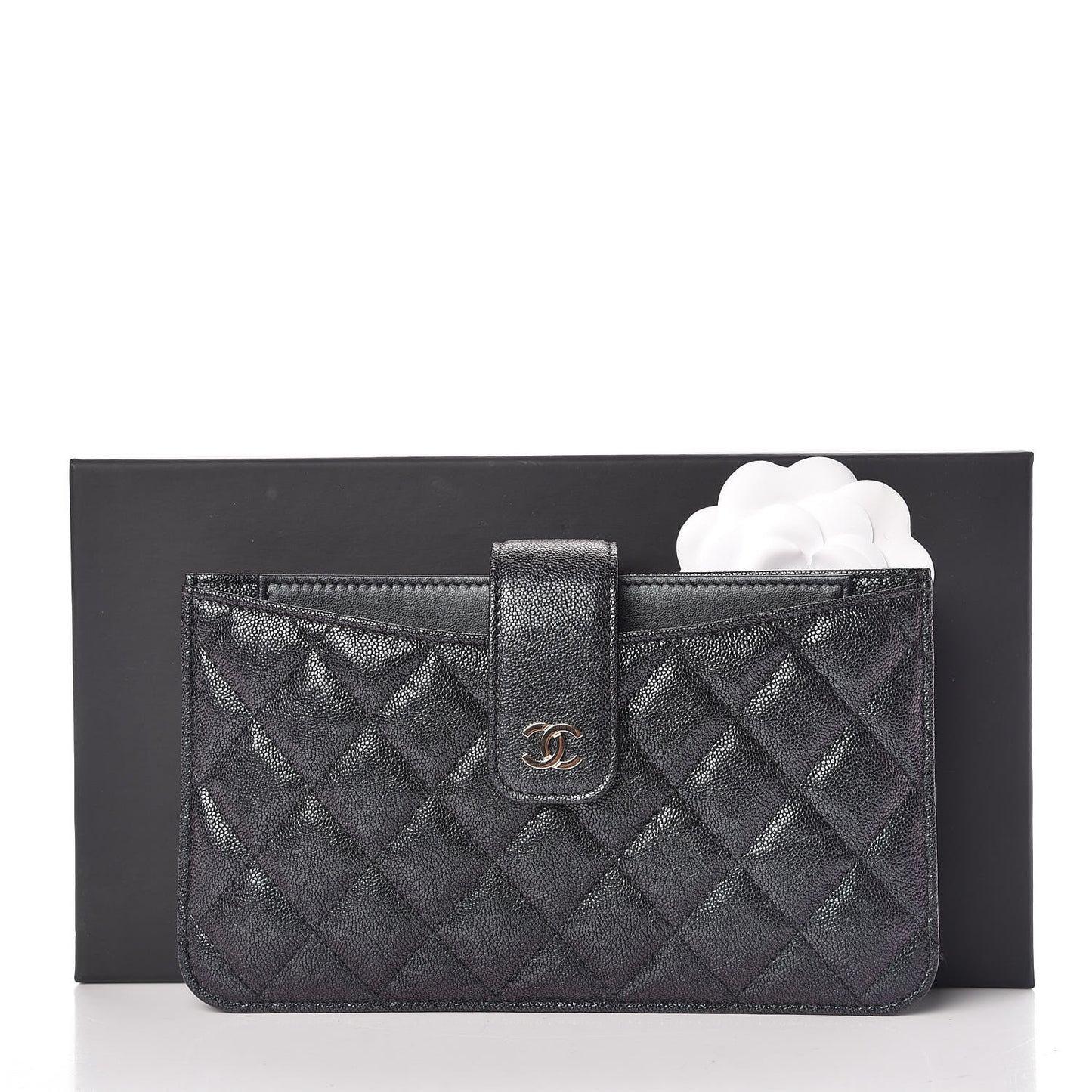 Iridescent Caviar Quilted Classic Strap Pouch Black