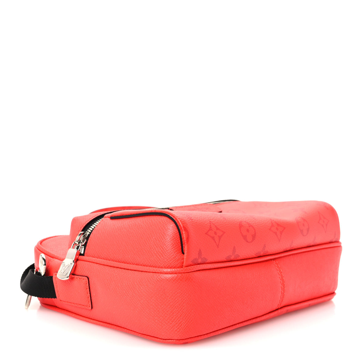 Louis Vuitton Taigarama Outdoor Messenger Red 4 of 9