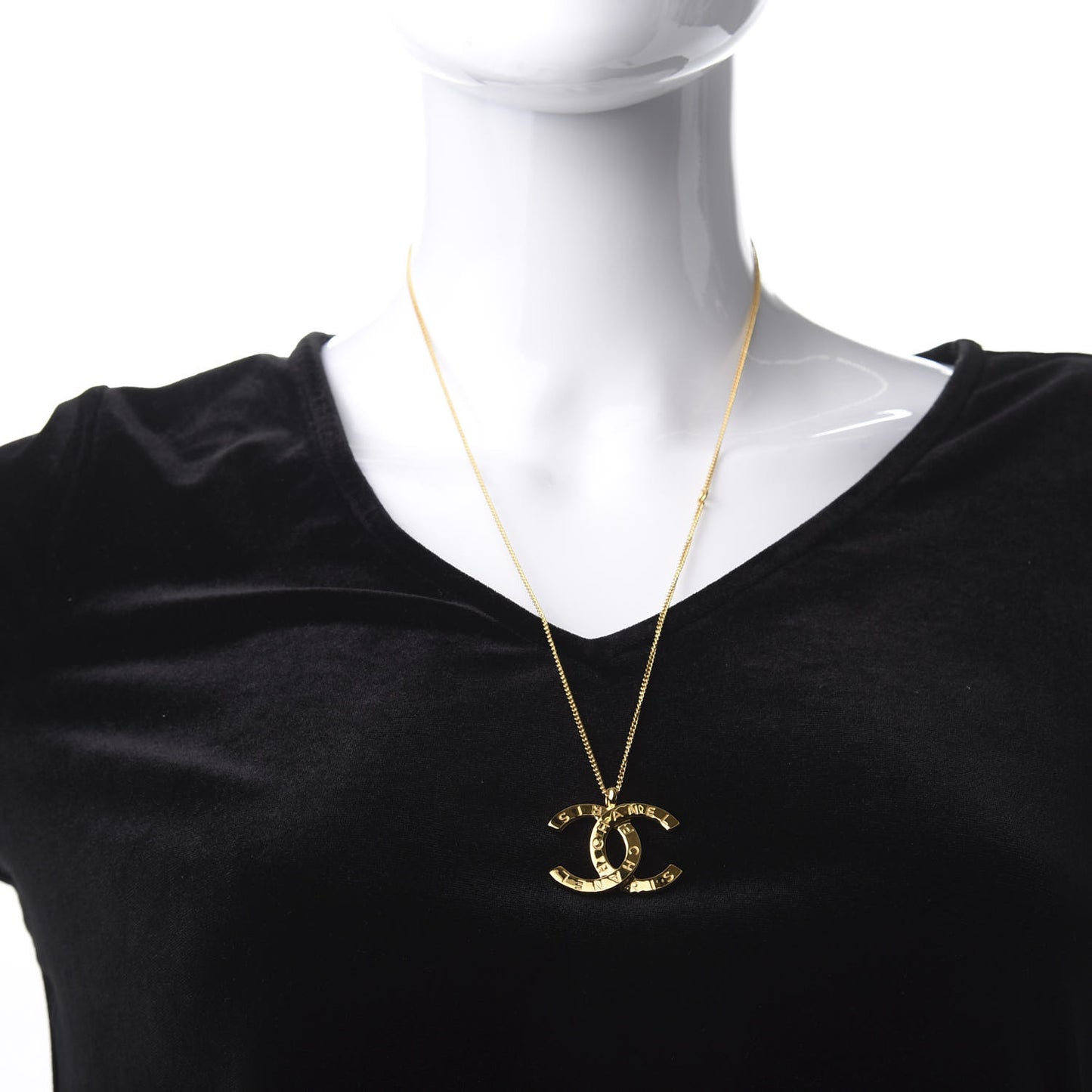 Metal CC Paris Button Necklace Gold