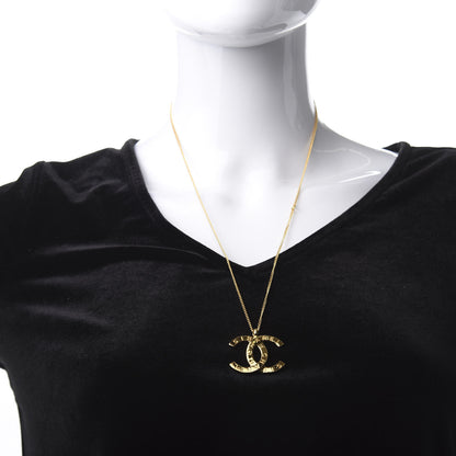 Chanel Metal CC Paris Button Necklace Gold 2 of 5