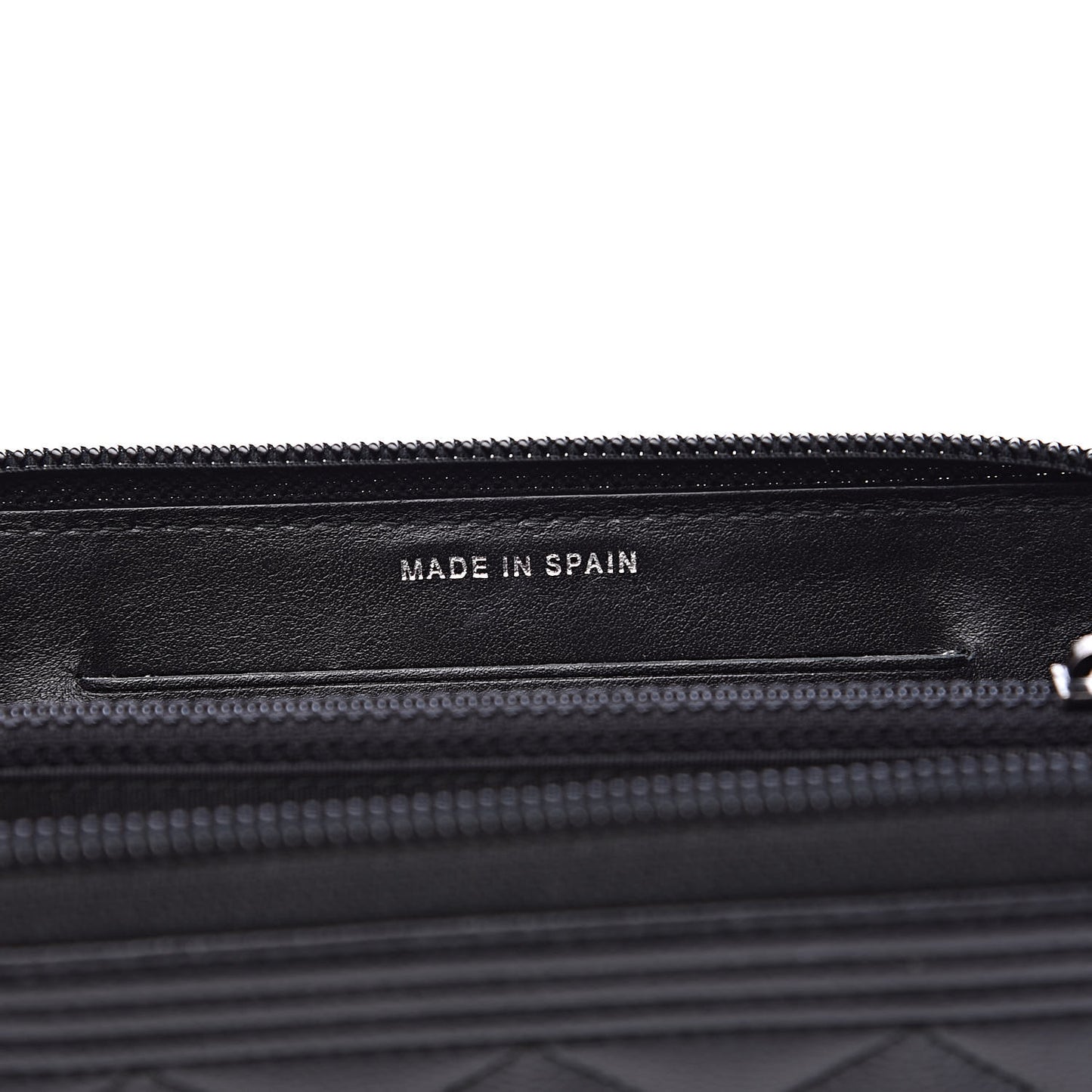 Caviar Quilted Small Boy Zip Around Wallet Black