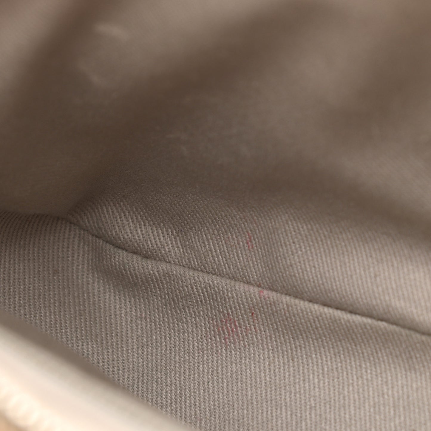 Caviar Quilted Medium Easy Flap Beige