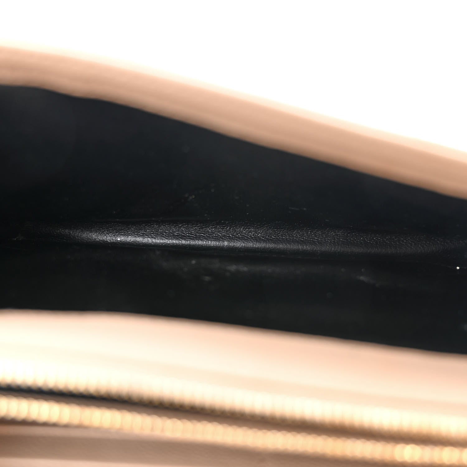Saint Laurent Grain De Poudre Matelasse Chevron Monogram Chain Wallet Dark Beige 5 of 17